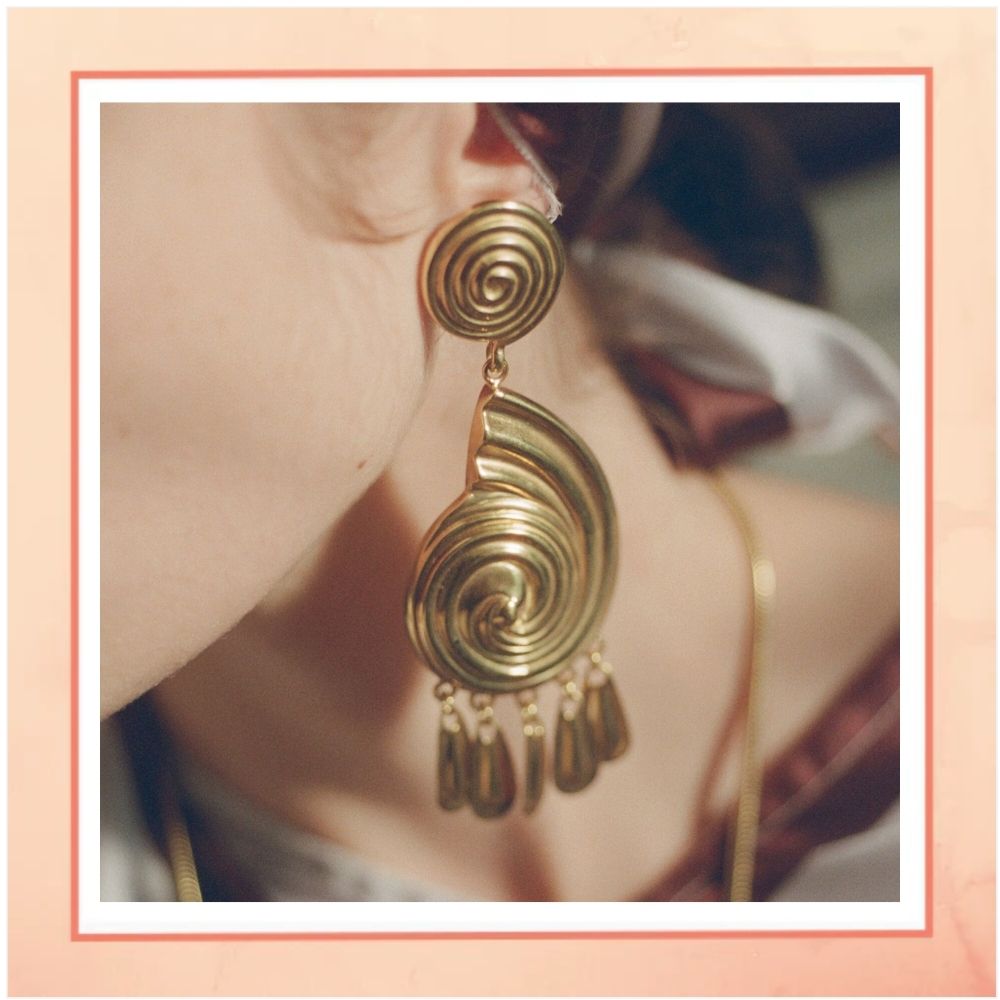 Golden Shell Earrings