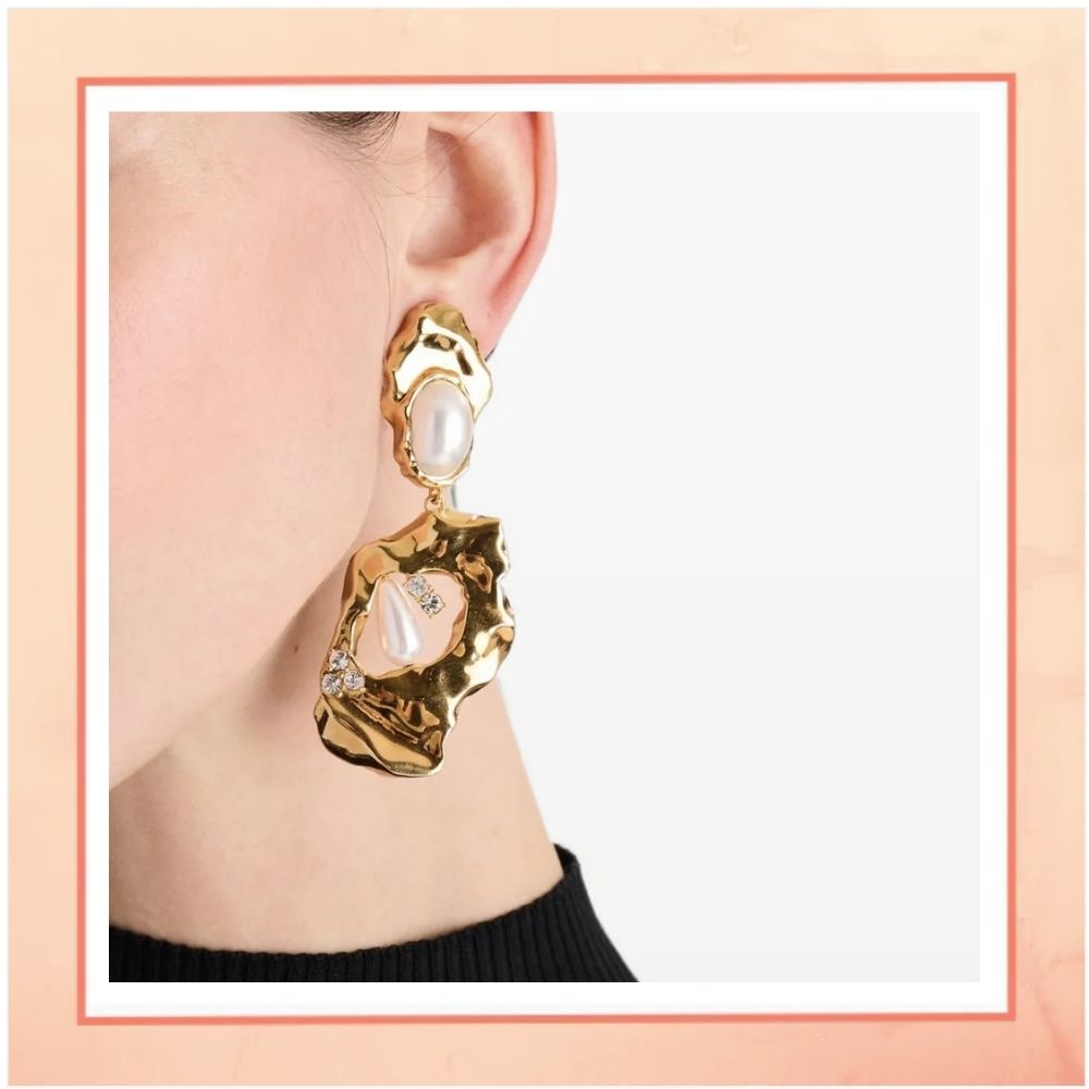 Pearl Garden in Sand Earrings