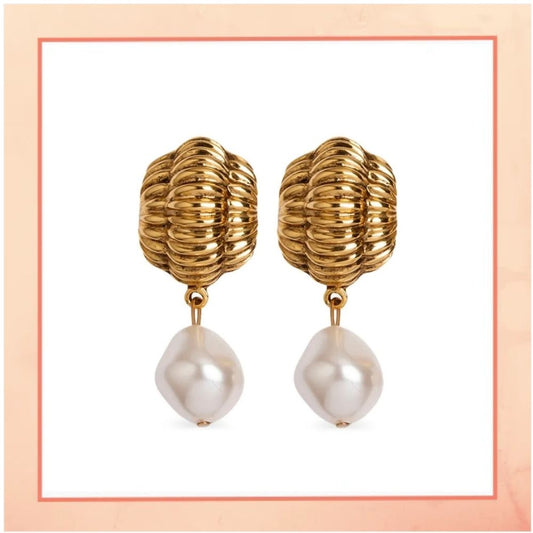 The Perfect Gold  Earrings with Pearl Drops