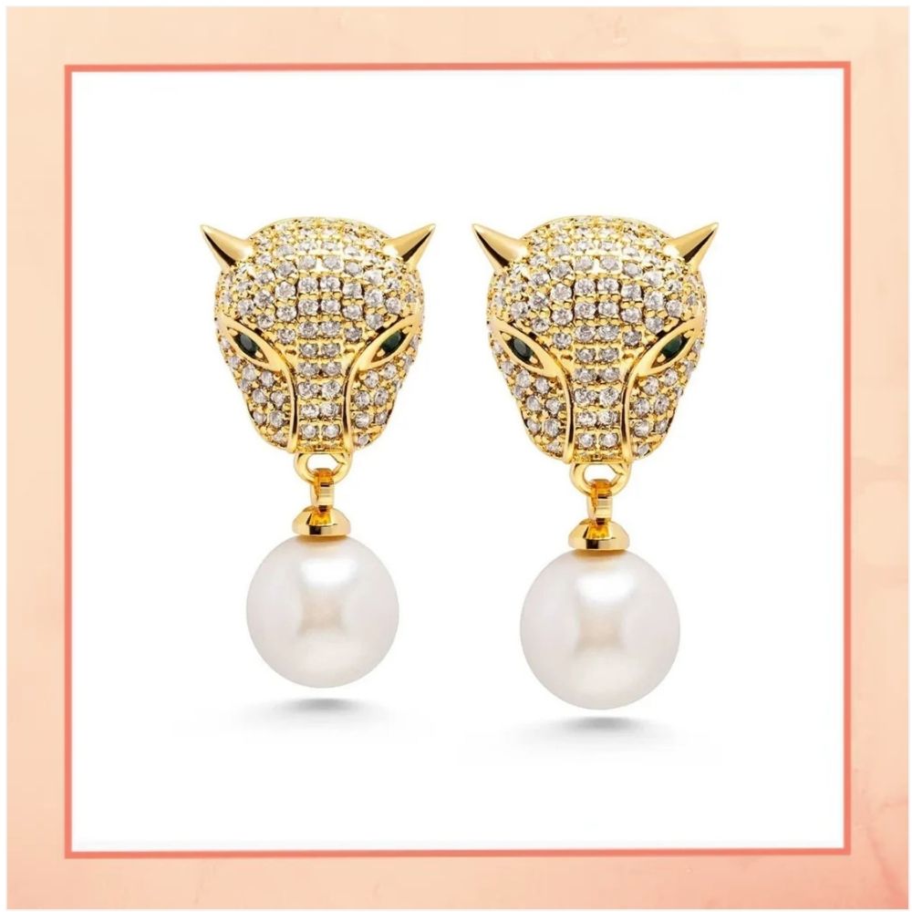 A Pearl & a Tiger Earrings