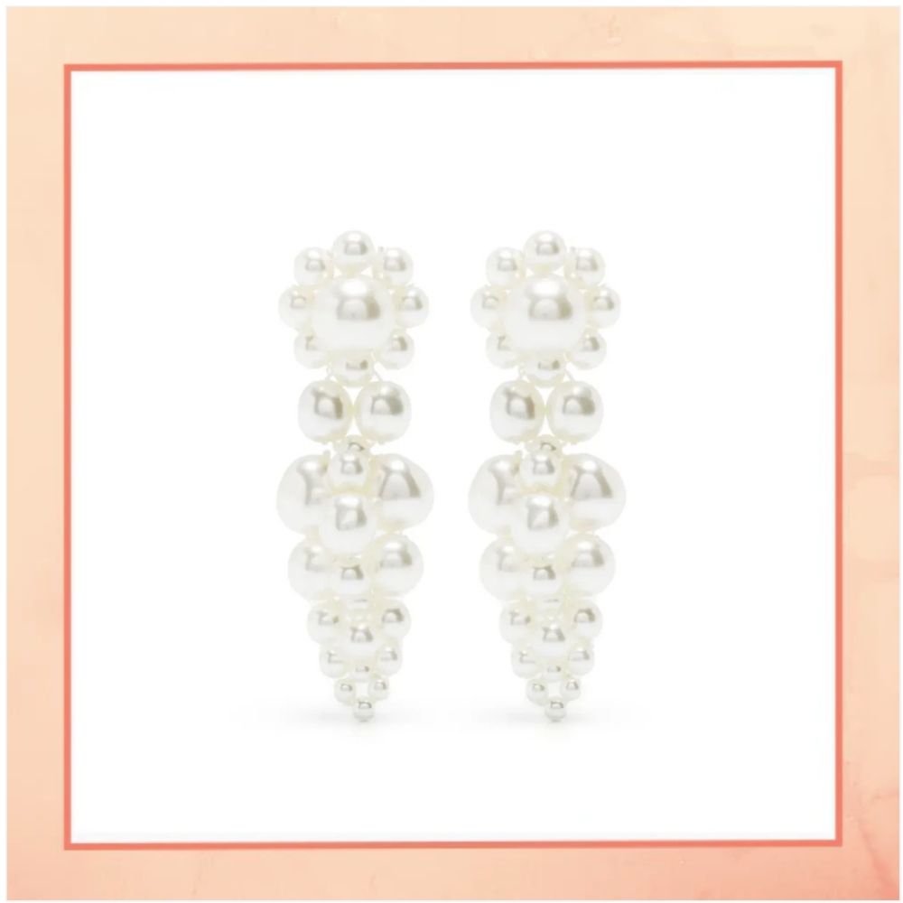 A Cluster of Pearls Earrings